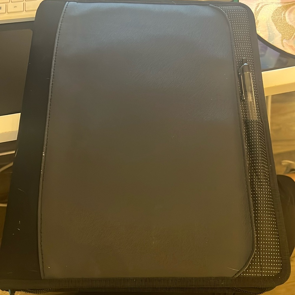 Zippered Business Portfolio